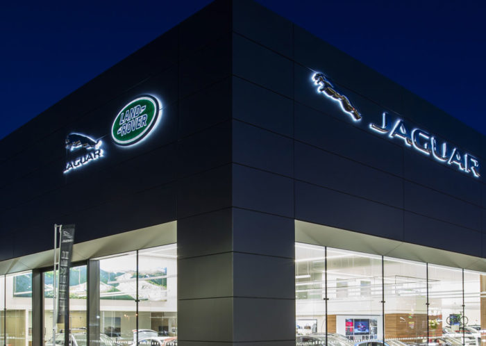 Camclad Contractors Ltd East Anglia - Home Counties Contractors - Land Rover Car Dealership - Rain Screen Cladding - Cladding Contractors - Kingspan Panels Installer