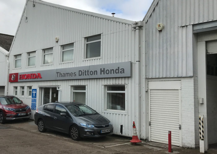 Honda- Thames Ditton – Car Dealership Cladding - Camclad Contractors Ltd Cambridge London UK